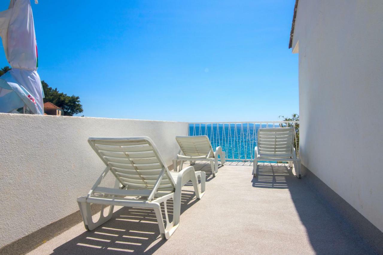 Apartments Robinzon Petar Gdinj Exterior photo